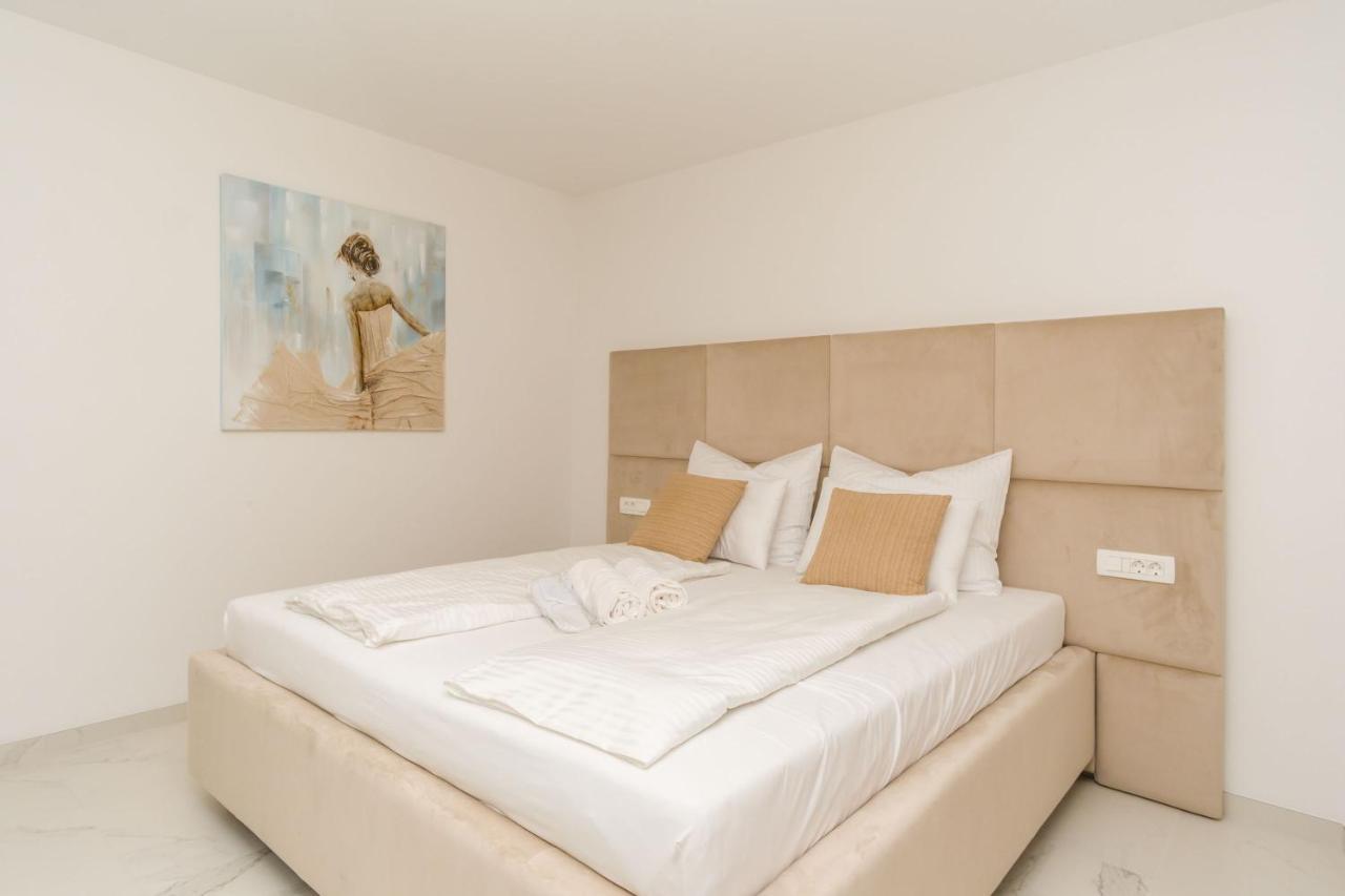 Apartmani Simi - The Sun Crikvenica Εξωτερικό φωτογραφία