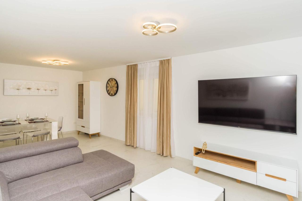 Apartmani Simi - The Sun Crikvenica Εξωτερικό φωτογραφία