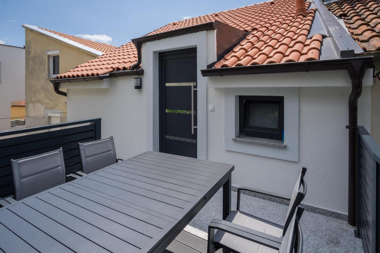 Apartmani Simi - The Sun Crikvenica Εξωτερικό φωτογραφία